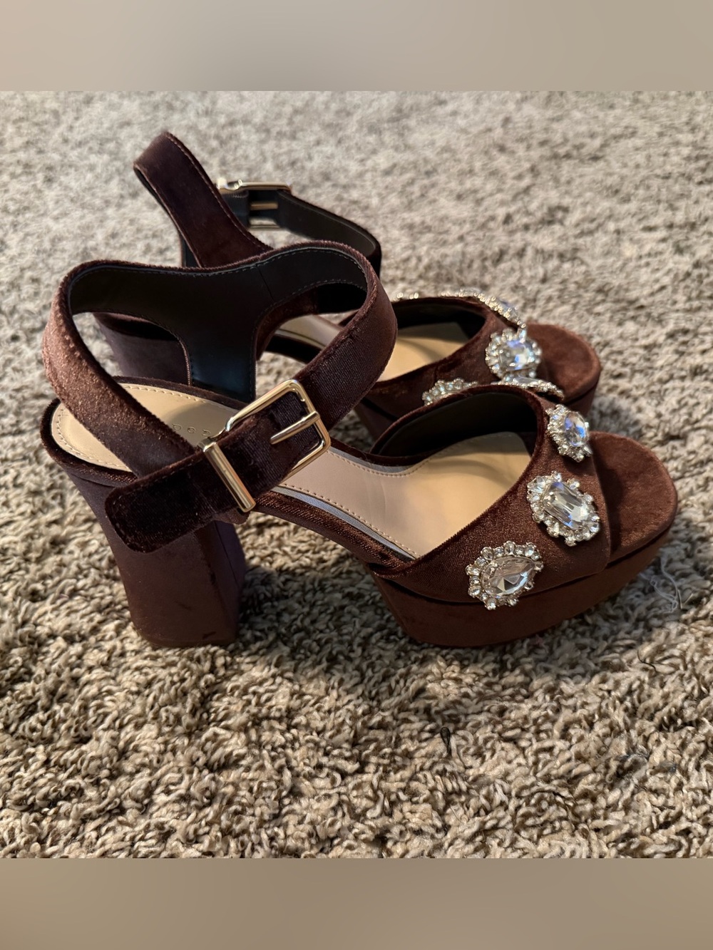 ✨ Brand New With Tags – Cooper Key Platform Heels